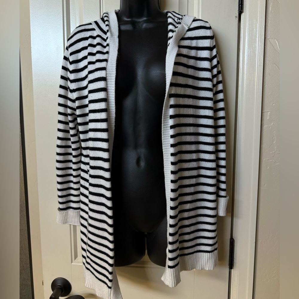 Honey Belle Black and White Cardigan Sweater Sz Small